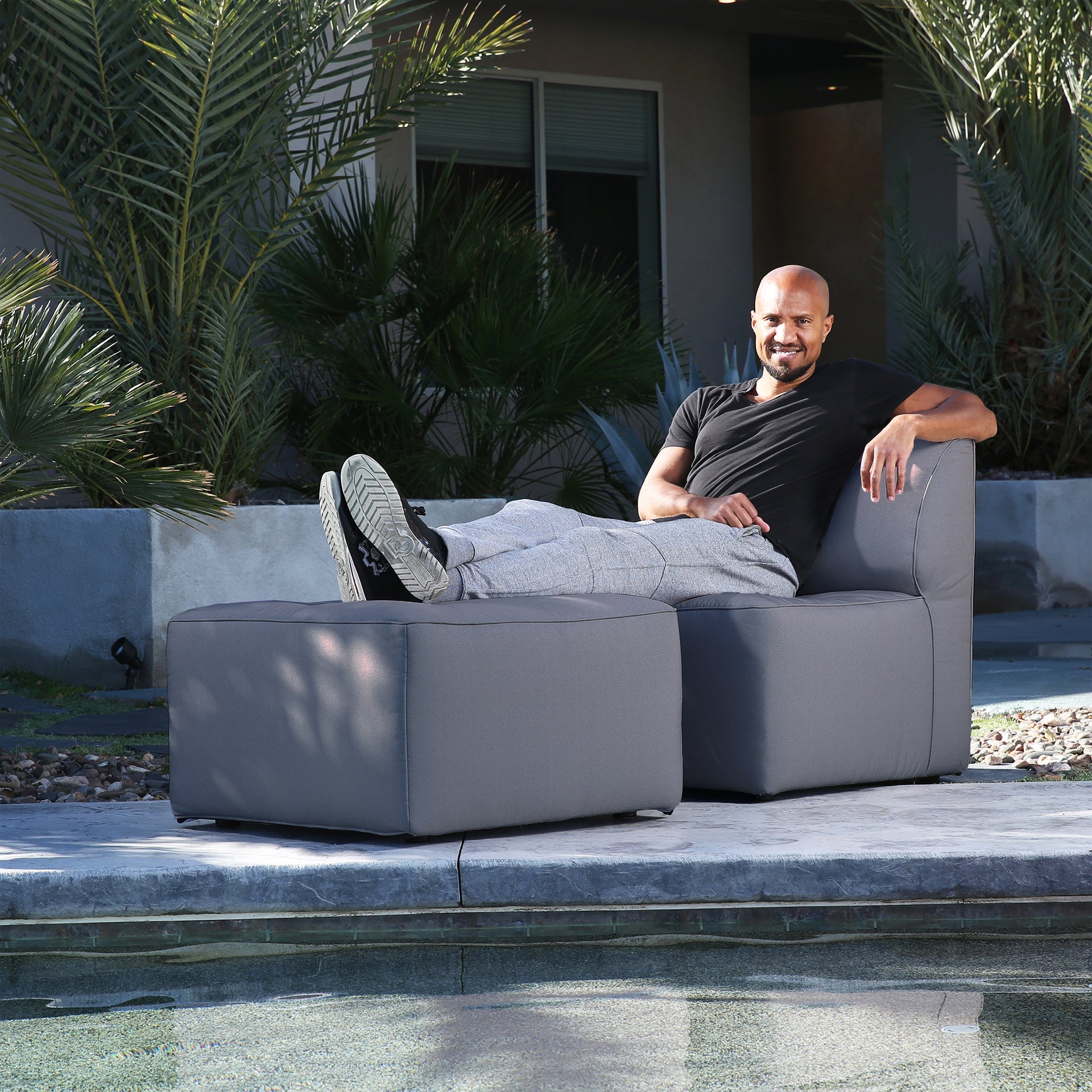 Patio 2pc Sectional