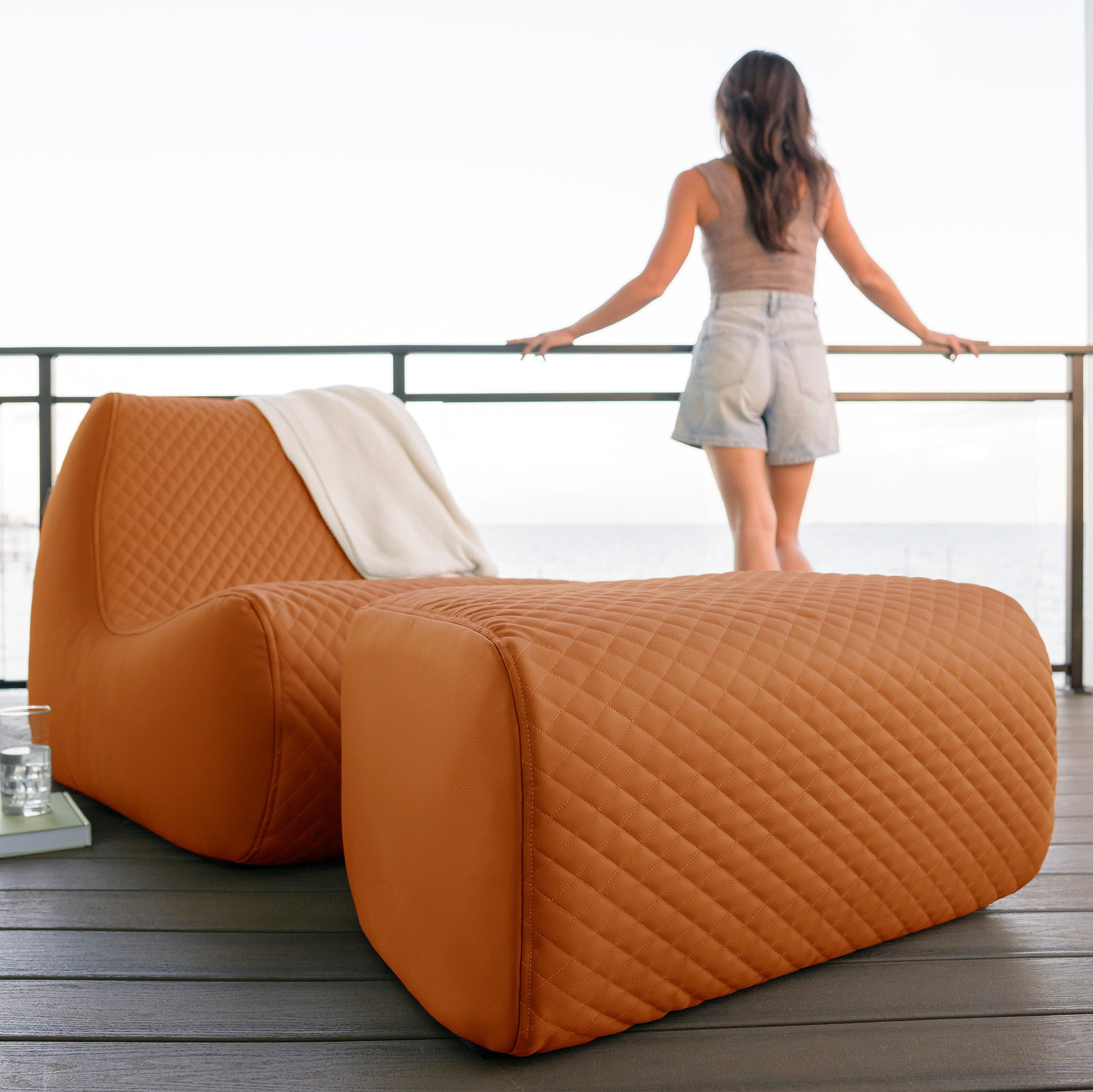 Solvana™ Outdoor Ottoman