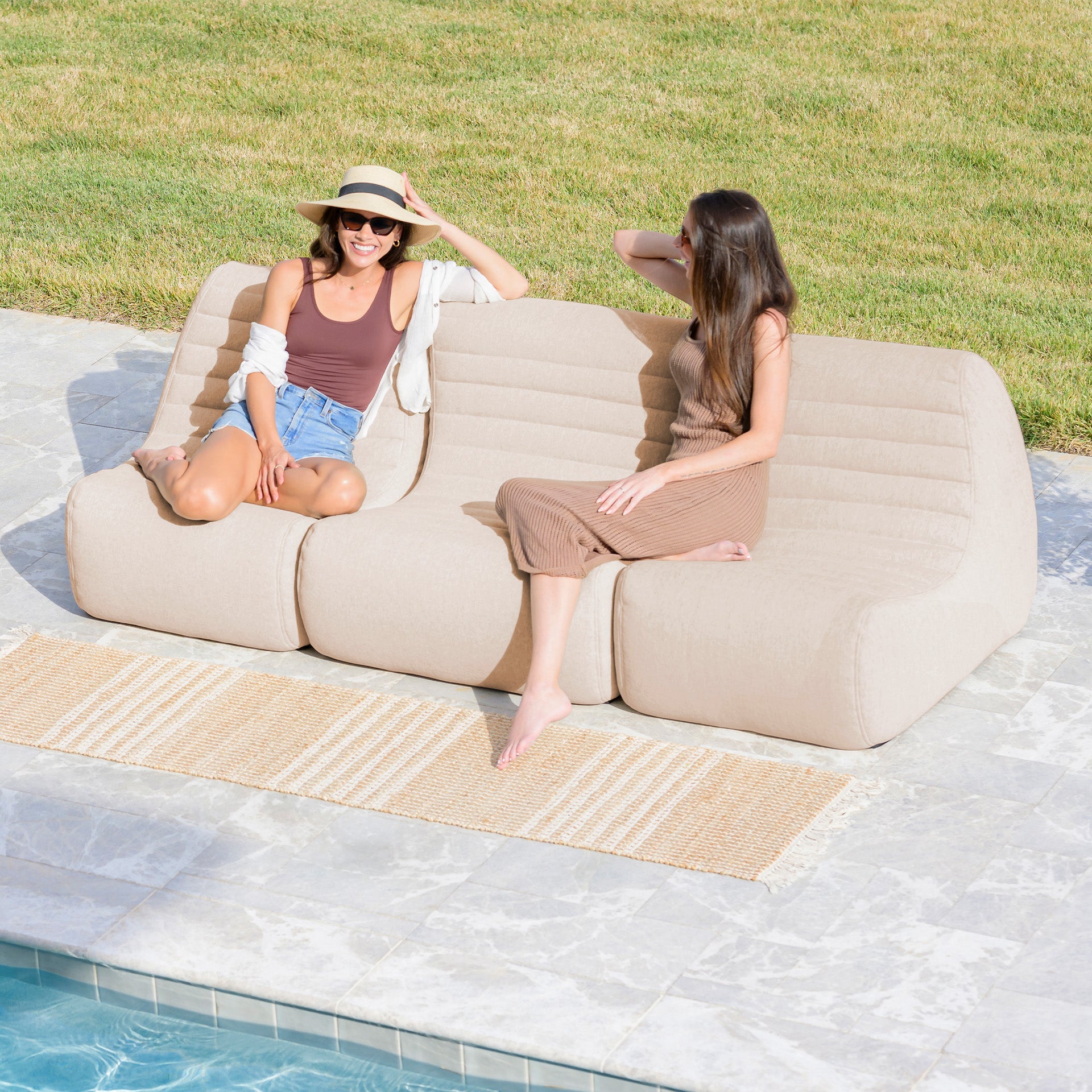 Solvana™ 3 Piece Outdoor Sectional