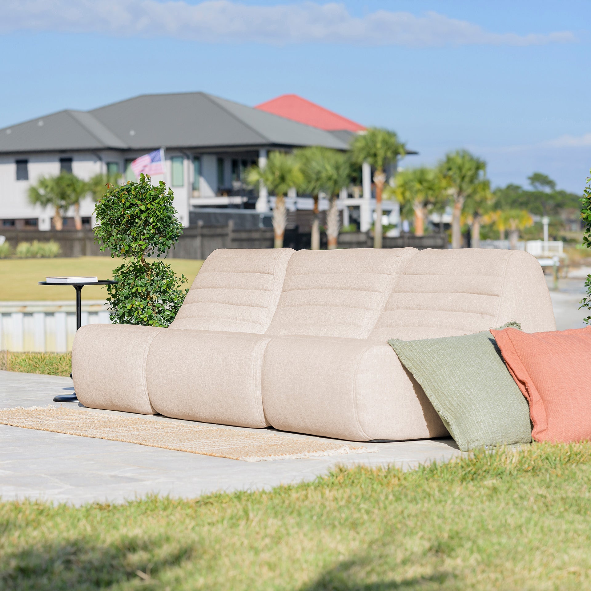 Solvana™ 3 Piece Outdoor Sectional