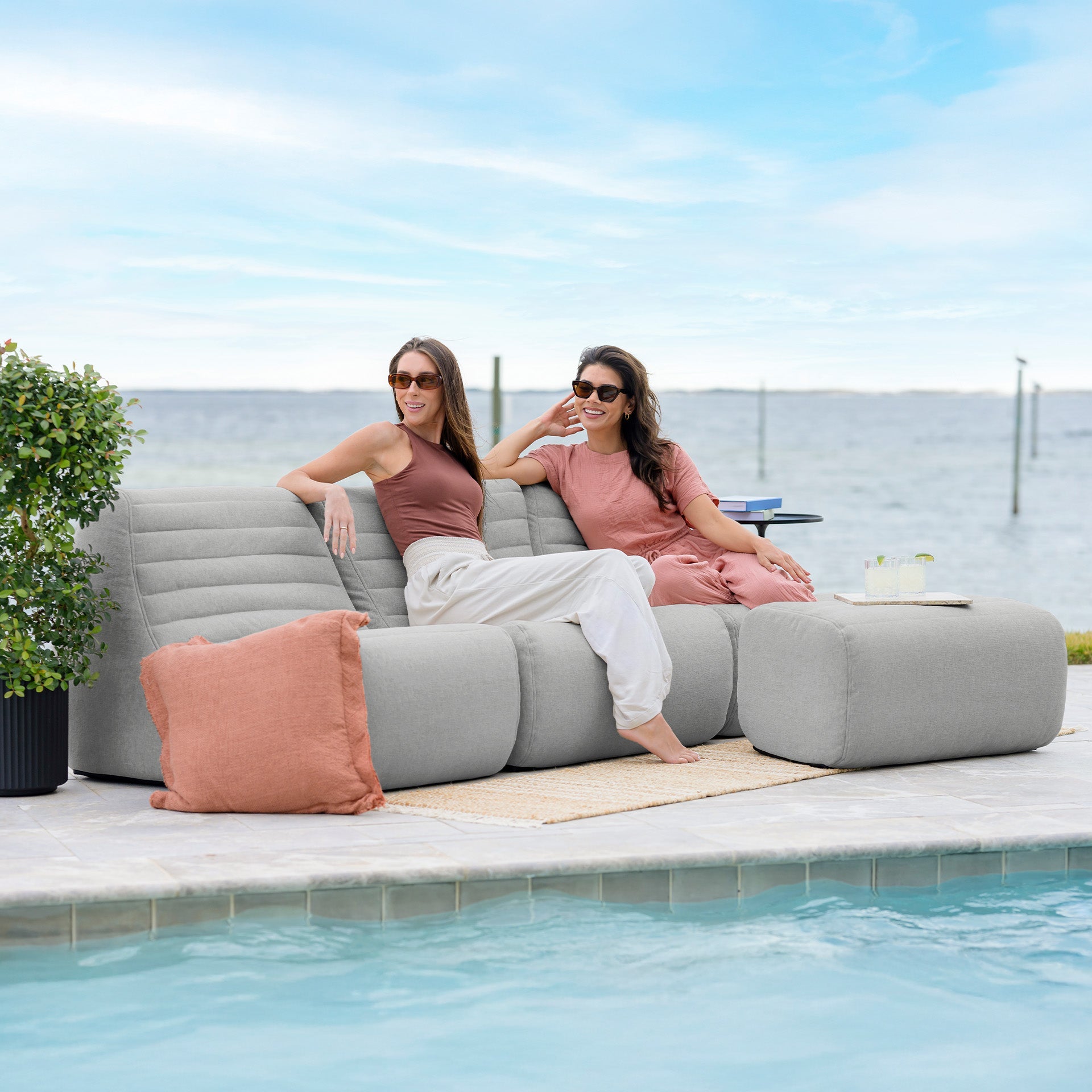 Solvana™ 4 Piece Outdoor Sectional
