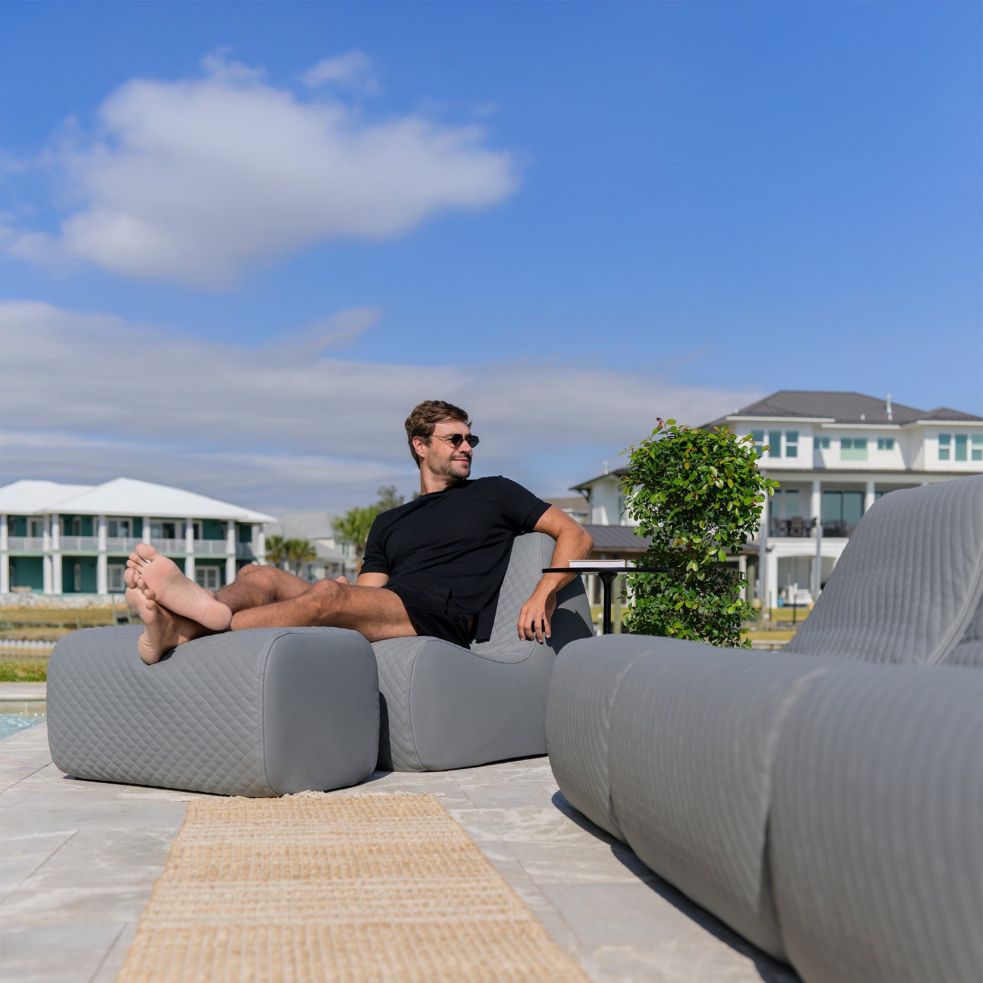 Solvana™ 5 Piece Outdoor Sectional Sofa