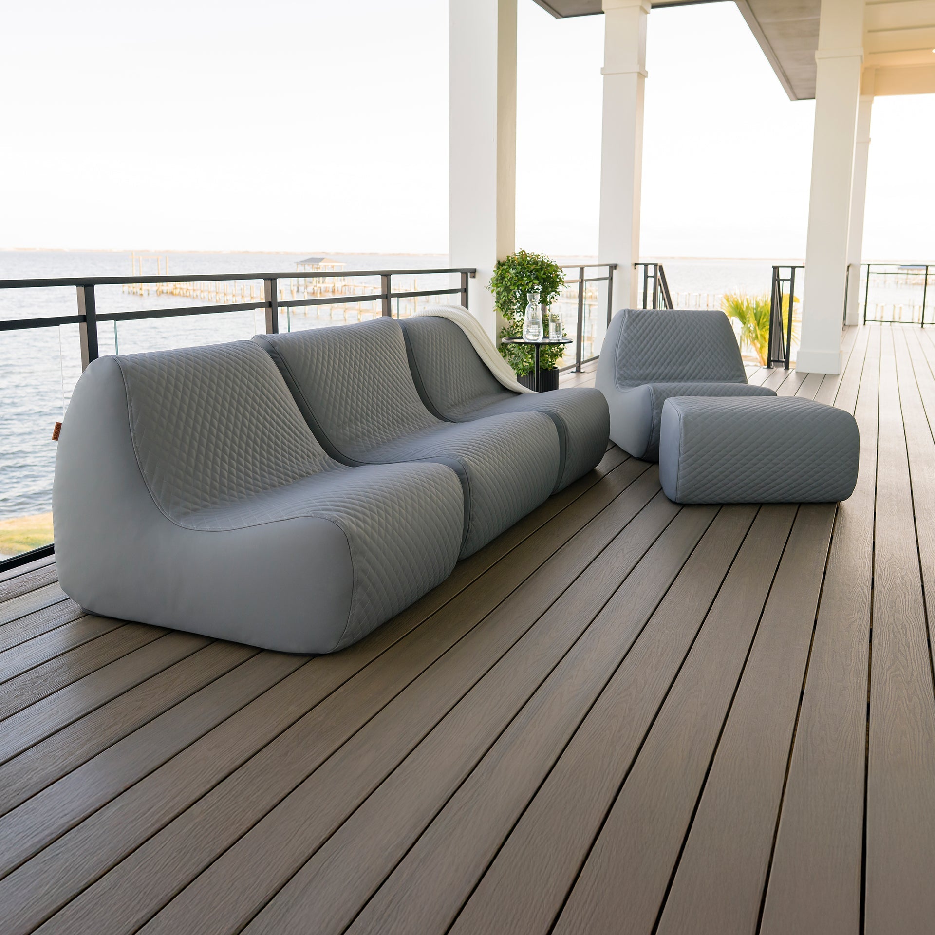 Solvana™ 5 Piece Outdoor Sectional Sofa